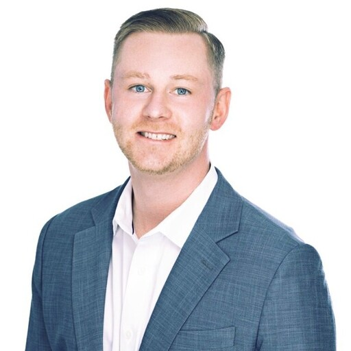 Chris Pouria Headshot