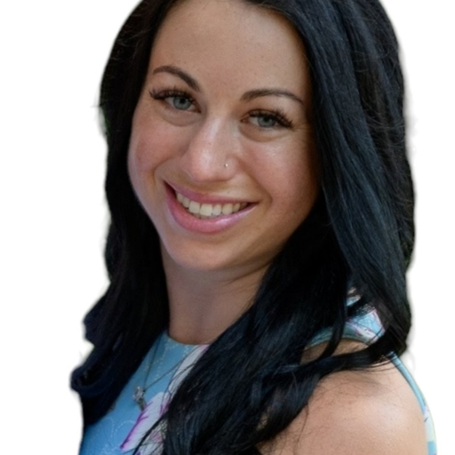 Hannah Chupp Headshot